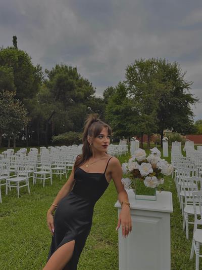 Saten Yırtmaçlı Midi Elbise