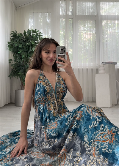 Valeria İthal Etnik Desen Sırt Dekolteli Gri Nakış Detaylı İpek Elbise 