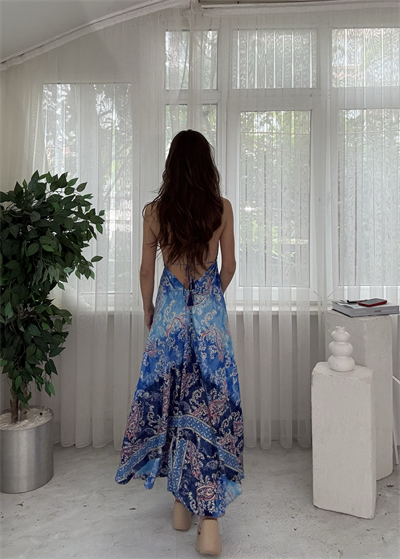 Valeria İthal Etnik Desen Sırt Dekolteli Lacivert Nakış Detaylı İpek Elbise 