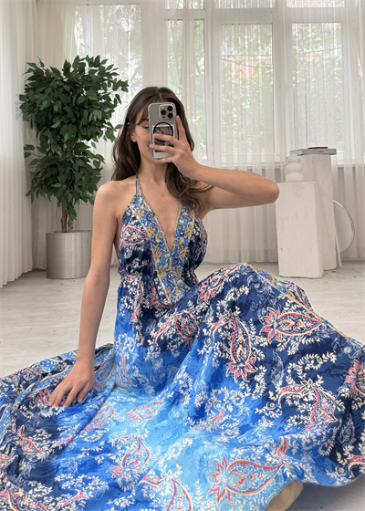 Valeria İthal Etnik Desen Sırt Dekolteli Lacivert Nakış Detaylı İpek Elbise 