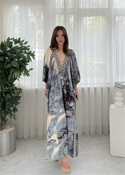 Vanessa Etnik Desen Gri Yarım Kol İpek Elbise 