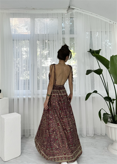 Viole Bordo Etnik Desenli Sırt Dekolteli İpek Elbise 