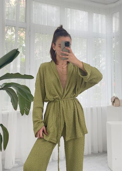 Yumi Yağa Yeşili Örme Kimono Takım