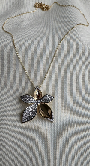 Çelik Taşlı Çiçek Kolye