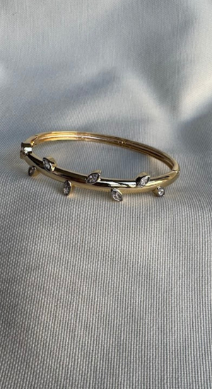 Bym Modeli Yaprak Taşlı Bileklik