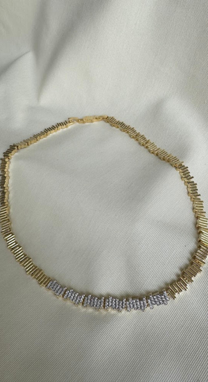 Özel Seri Tırtıklı Taşlı Kolye