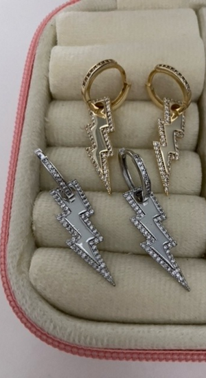 Şimşek Sallantılı Küpe