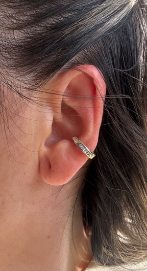 Taşlı Beyaz Detaylı Earcuff (Kıkırdak Küpesi)