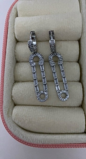 Zirkon Taşlı Çengel İğne Modeli Özel Seri Küpe