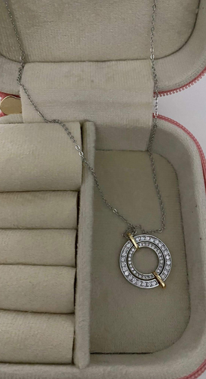 Zirkon Taşlı Marka Kolye