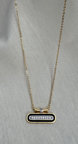 Zirkon Taşlı Marka Kolye