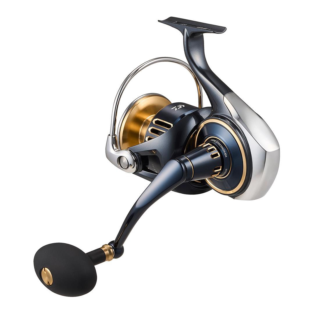 DAIWA SALTIGA 25 8000 H MAKARA