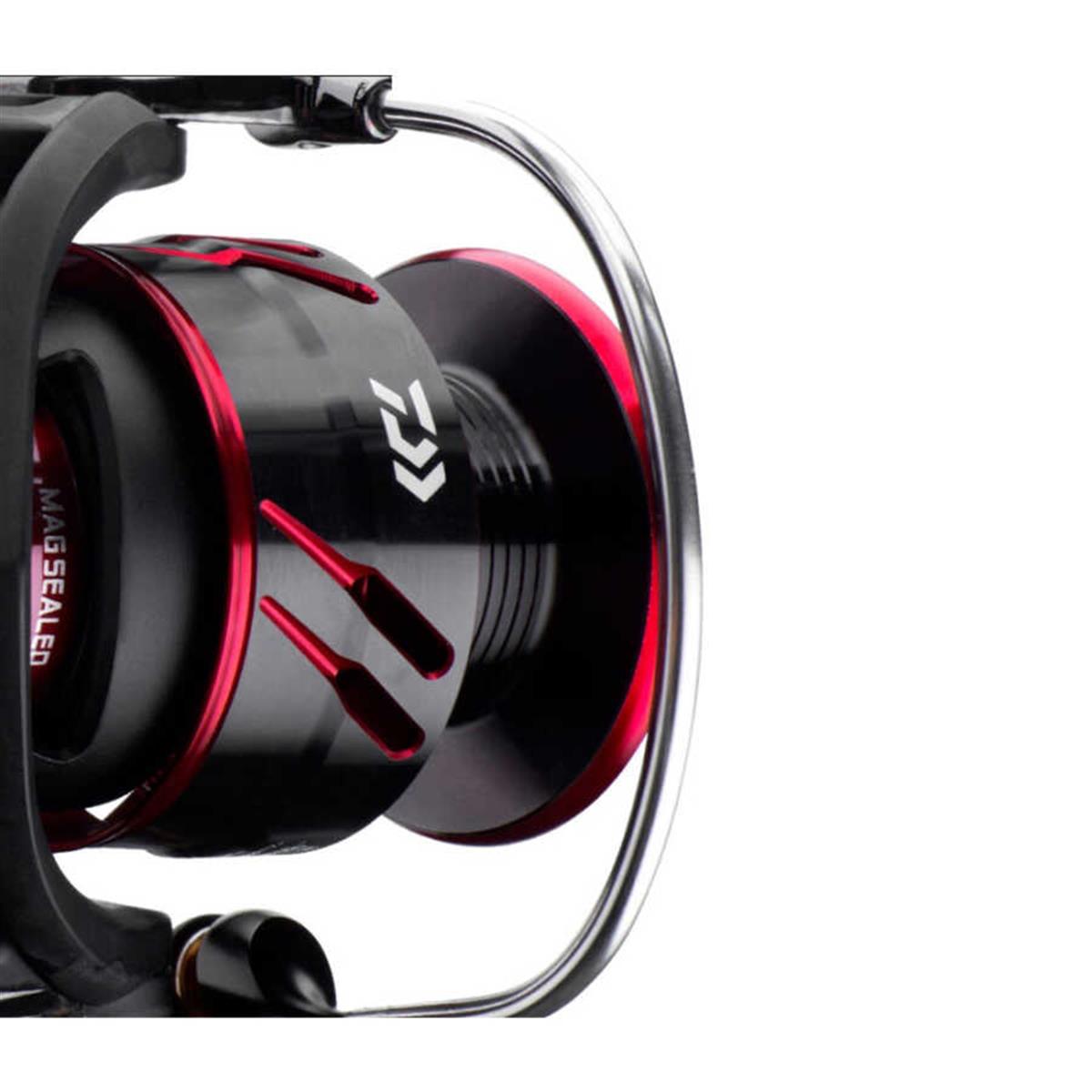 Daiwa Ballistic MQ21 LT 2500 D XH Makara