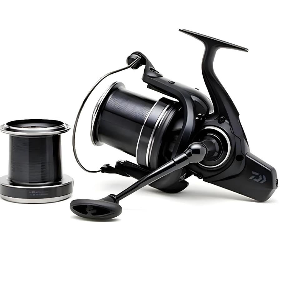 Daiwa Emblem 23 45SCW 5000C QD Makara