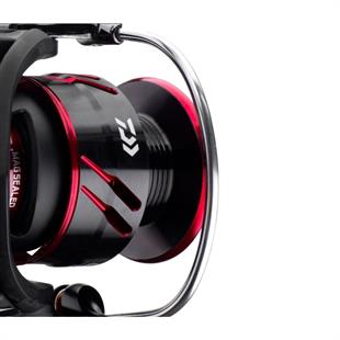 DAIWA BALLISTIC MQ 21 LT 2000 S MAKARA