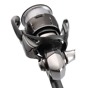 DAIWA LUVIAS 24 PC LT 2500 MAKARA