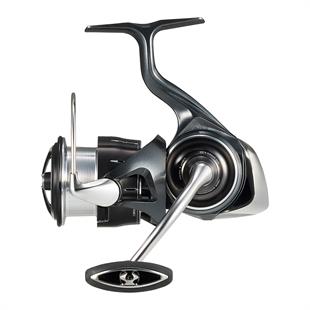 DAIWA LUVIAS 24 PC LT 2500 MAKARA
