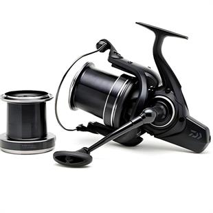 Daiwa Emblem 23 45SCW 5000C QD Makara