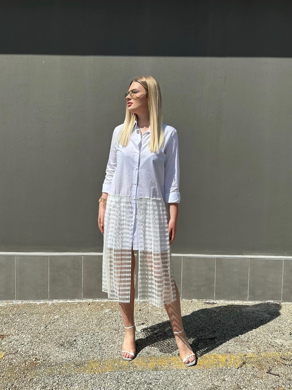 Eteği Piliseli Şifon Beyaz Gömlek Elbise