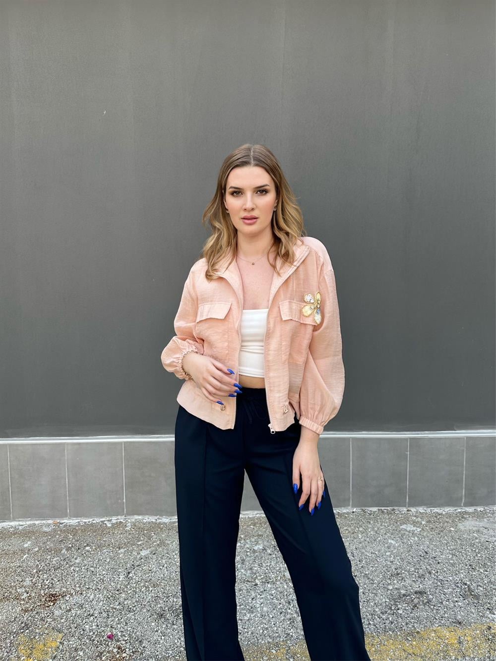 Aplike Detaylı Pudra Bomber Ceket 