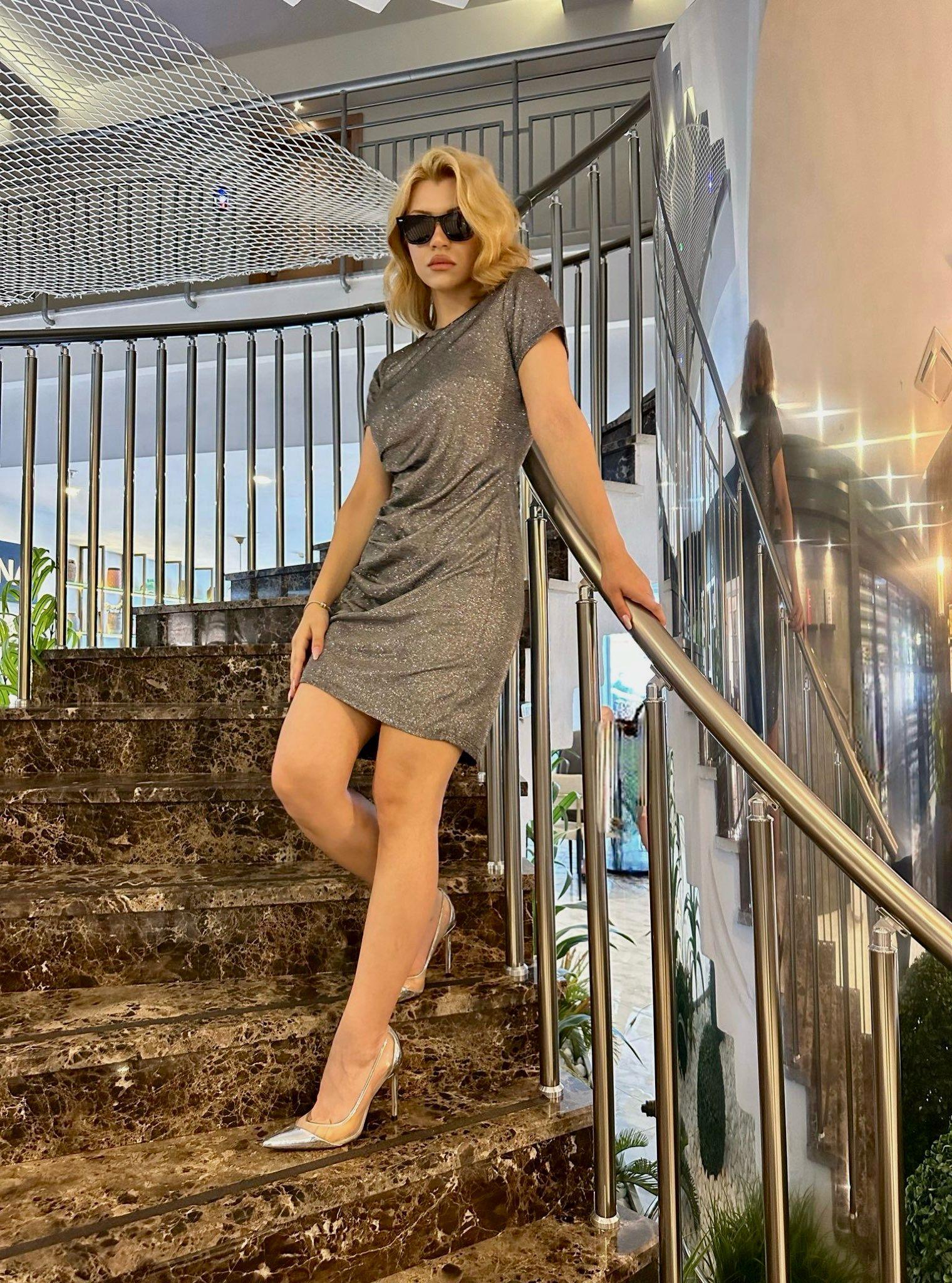 Drape Detaylı yarım kol simli abiye elbise