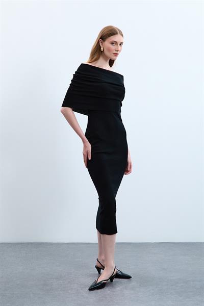 Платье с открытыми плечами из 100% органического хлопка ELB10486SİYAH