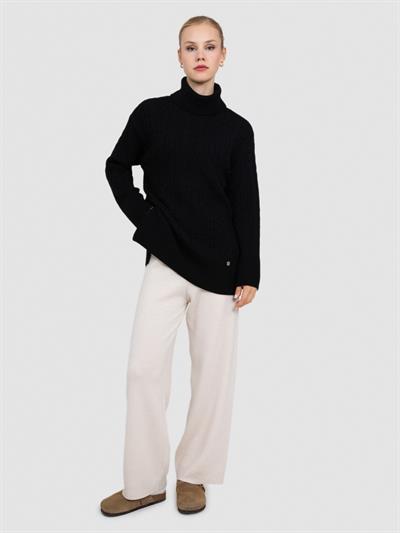 Свитер косой вязки с верхним воротником из 100 % органического материала. KZK8590SIYAH