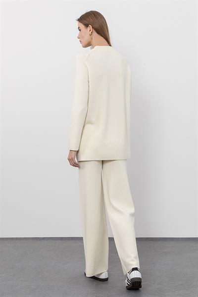 Свитер С Круглым Воротником Из 100% Шерсти С Боковыми Разрезами KZK9792 KEMİK