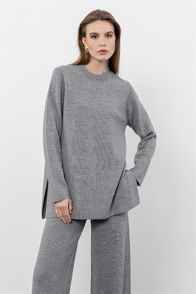 Свитер С Круглым Воротником Из 100% Шерсти С Боковыми Разрезами KZK9792 GRİ