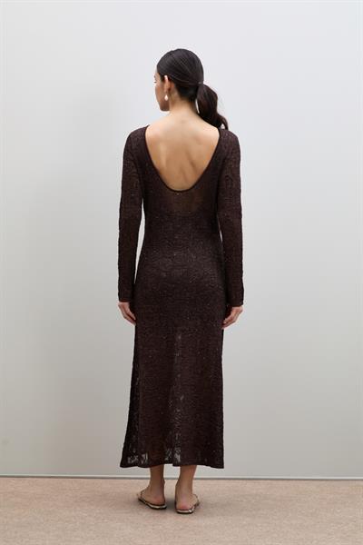 Ажурное миди-платье с пайетками и деталью на спине ELB11972KAHVE