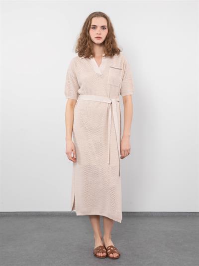 Ажурное платье с разрезом поло и поясом ELB9324TAS