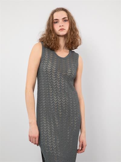 Асимметричное платье с ажурным разрезом и деталью ELB8004HAKI