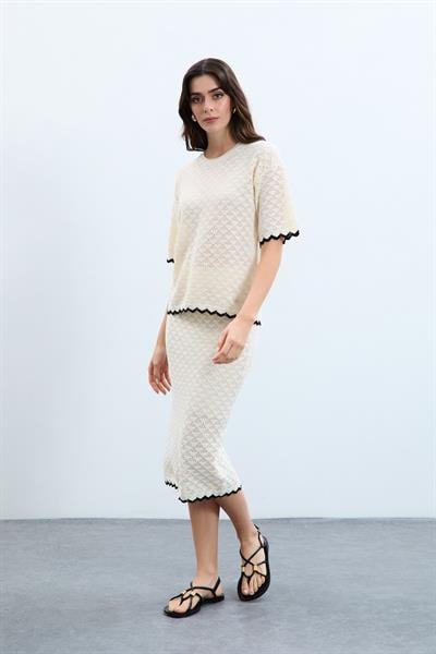 Ажурный свитер с деталями контрастного цвета KZK9336KEMİK
