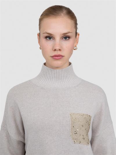Свитер с воротником и карманом с пайетками KZK7192TAS
