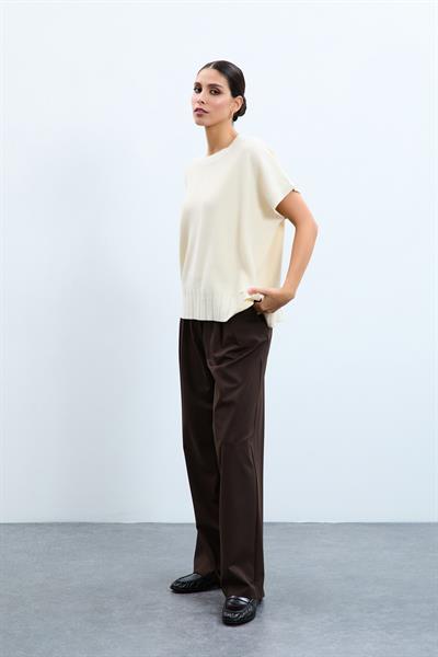 Свитер с круглым вырезом и короткими рукавами и пайетками KZK10858KEMİK