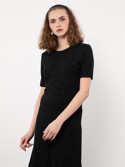 Свитер с круглым вырезом и металлизированной пряжкой KZK9598SIYAH