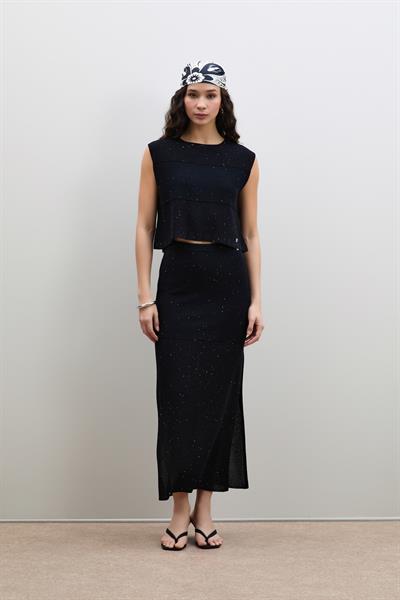 Свитер с круглым вырезом и мини-пайетками с полосатыми деталями KZK12410SİYAH