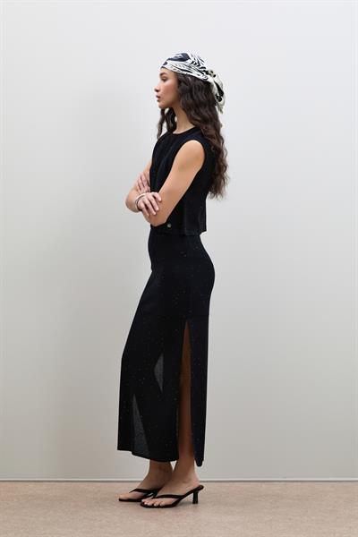 Свитер с круглым вырезом и мини-пайетками с полосатыми деталями KZK12410SİYAH