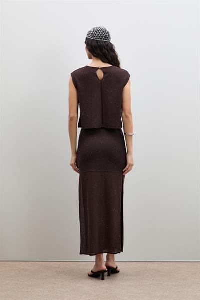 Свитер с круглым вырезом и мини-пайетками с полосатыми деталями KZK12410KAHVE