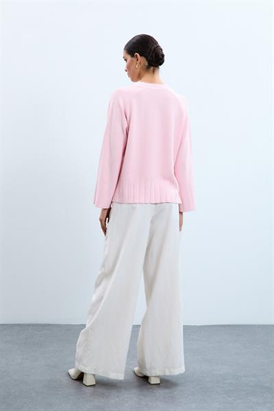 Свитер с круглым вырезом и пайетками KZK10848PUDRA