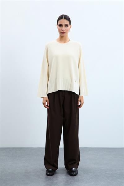 Свитер с круглым вырезом и пайетками KZK10848KEMİK