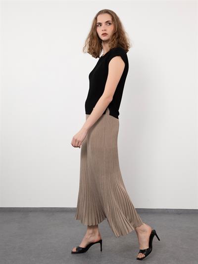 Свитер с круглым вырезом и разрезами KZK9726SIYAH