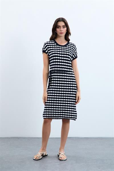 Полосатое платье с поясом ELB9386LACİVERT