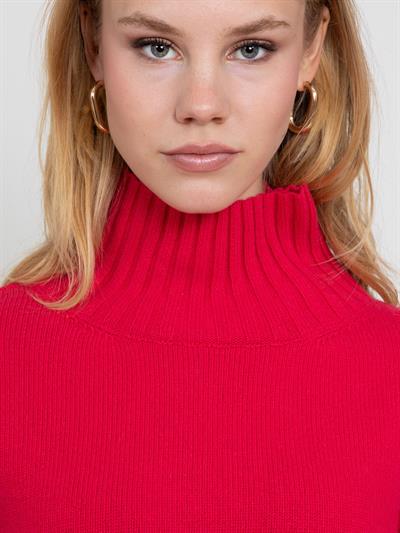 Свитер с капюшоном и реистыми деталями KZK6072FUSYA