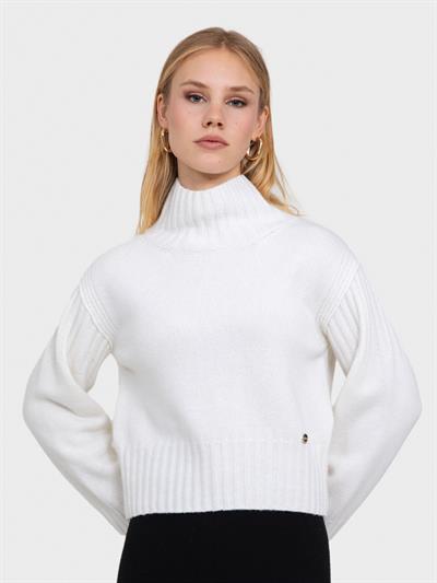 Свитер с капюшоном и реистыми деталями KZK6072KEMIK