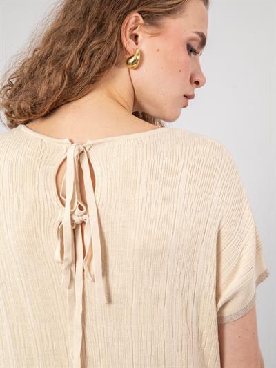 Платье из металлизированной веревки с фактурной деталью на спине ELB9234KEMIKSARI