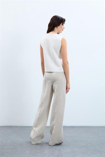 Трикотажный жилет с пуговицами YLK9478