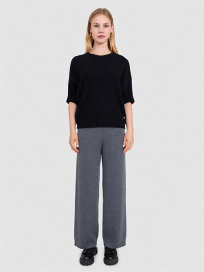 Свитер жёсткой вязки с металлизированной нитью KZK7106SIYAH