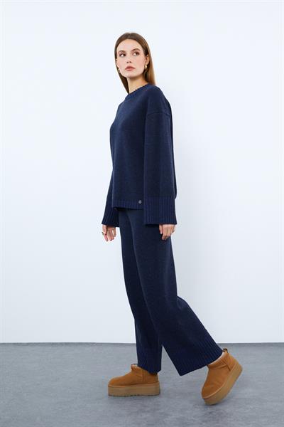 Свитер с круглым вырезом из смеси кашемира и шерсти KZK9856LACİVERT