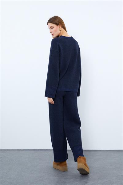 Свитер с круглым вырезом из смеси кашемира и шерсти KZK9856LACİVERT